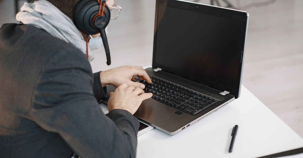 The Impact of IT Helpdesk Support on Employee Satisfaction